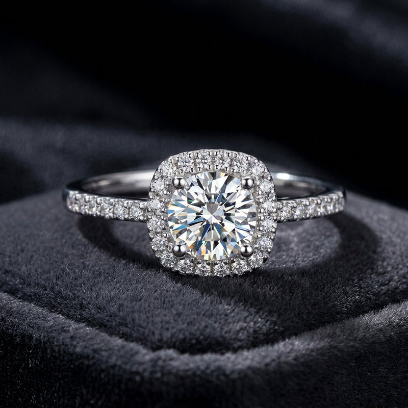 Classic Brilliant Halo Ring