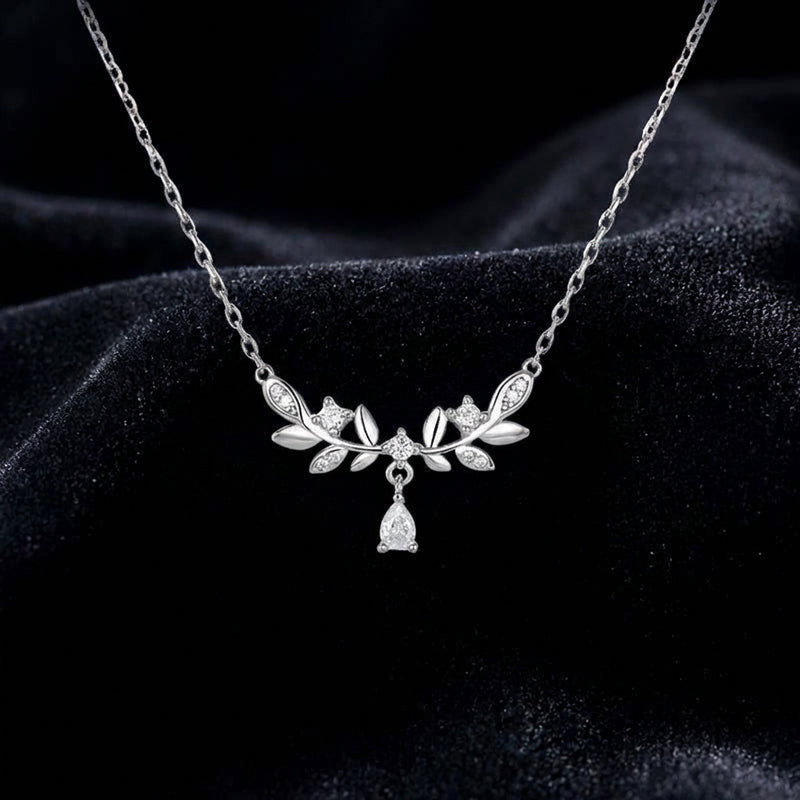 Floral Grace Crystal Necklace