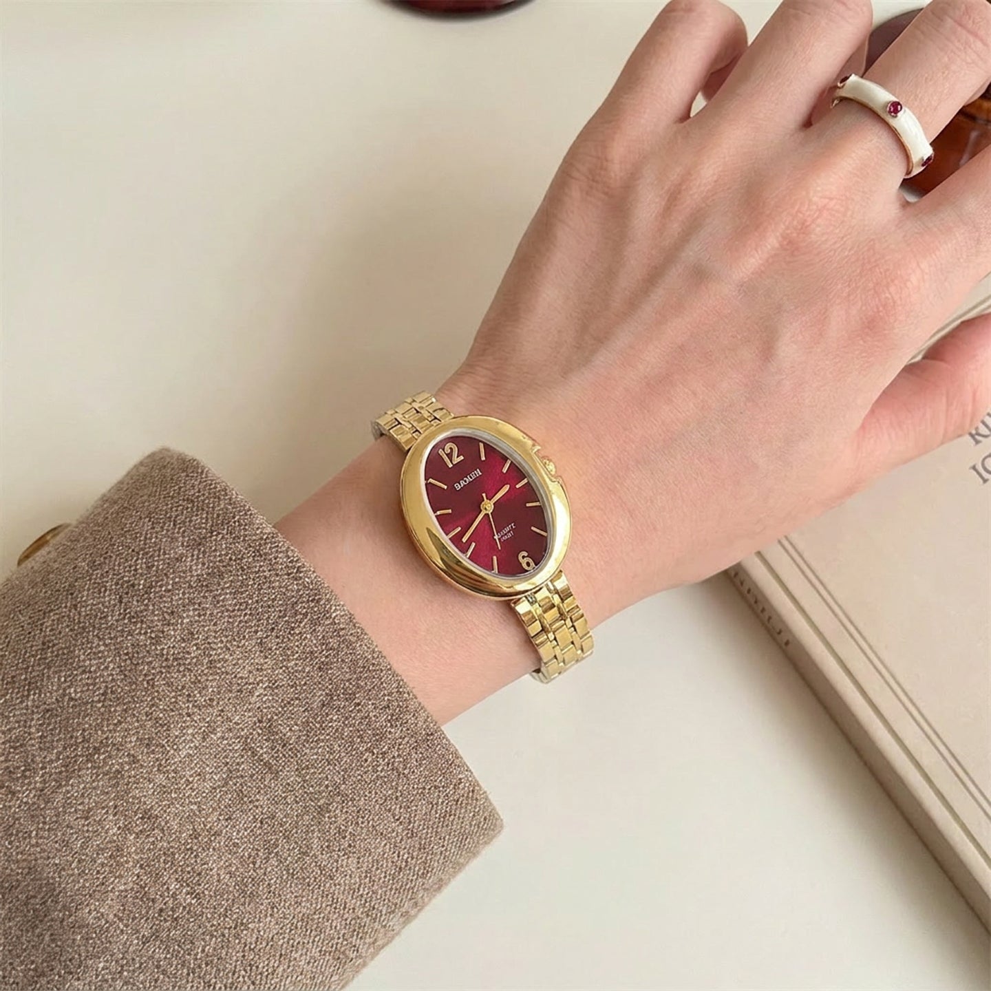 Golden Crimson Luxe Watch