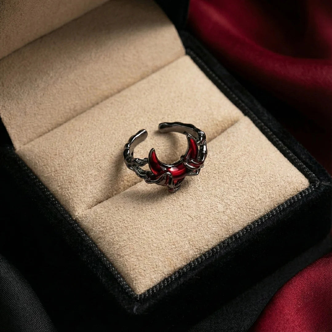 Crimson Horn Ring