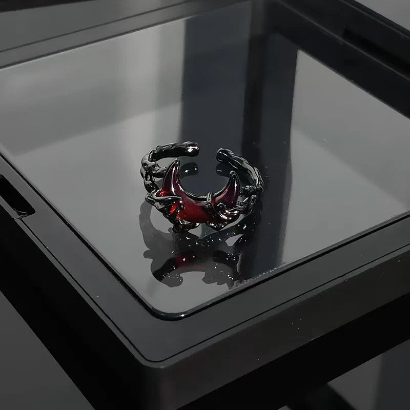 Crimson Horn Ring