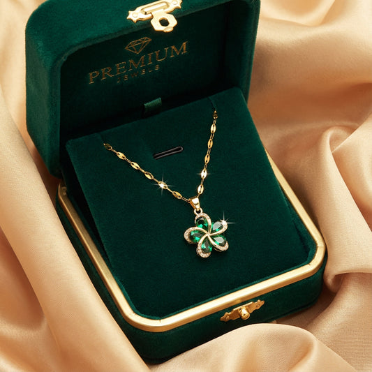 Emerald Clover Pendant Necklace