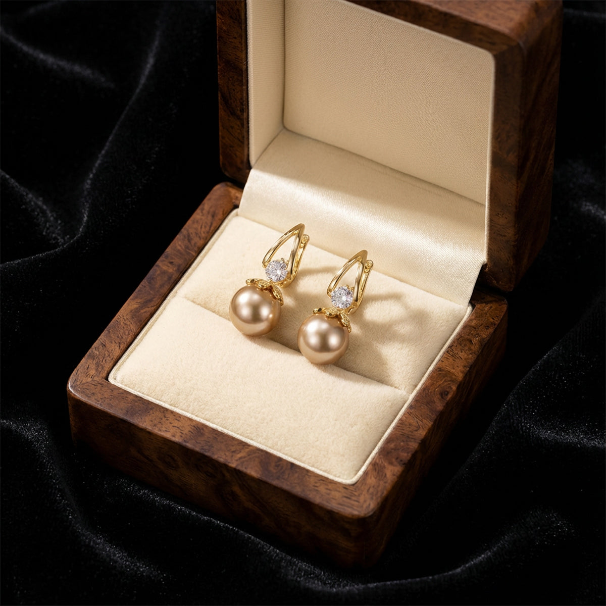 Aurora Pearl Earrings